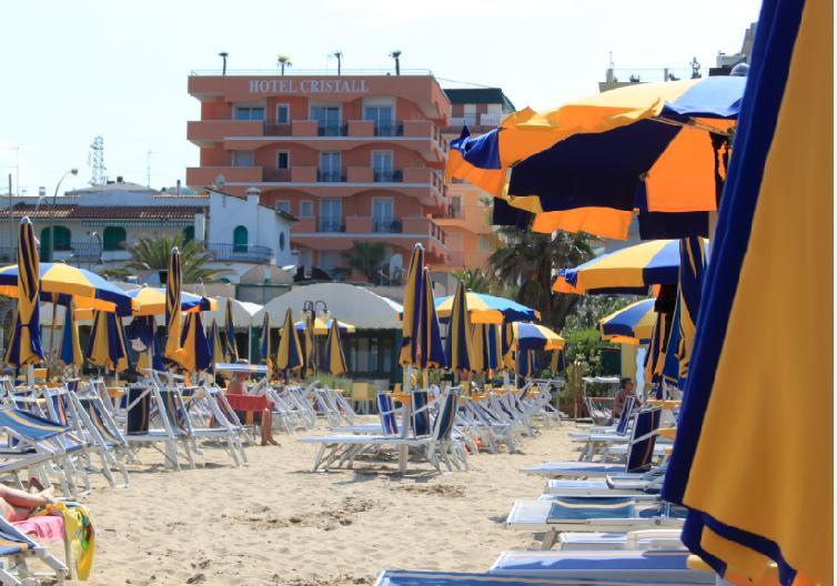 Hotel Cristall San Benedetto del Tronto Exterior foto