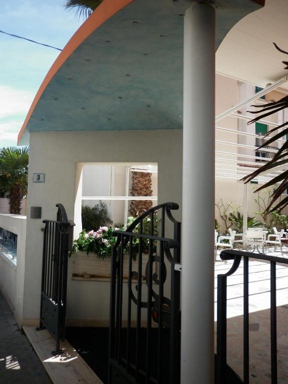 Hotel Cristall San Benedetto del Tronto Exterior foto